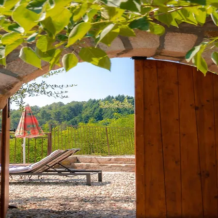 Stone With Panoramic Views Vakantiehuis *