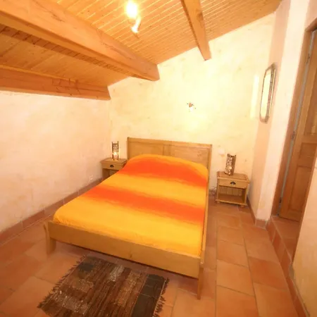 Vakantiehuis Stone With Panoramic Views