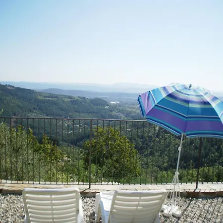 Vakantiehuis Stone With Panoramic Views *