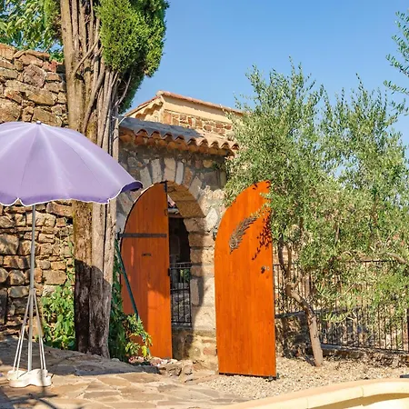 Vakantiehuis Stone With Panoramic Views *